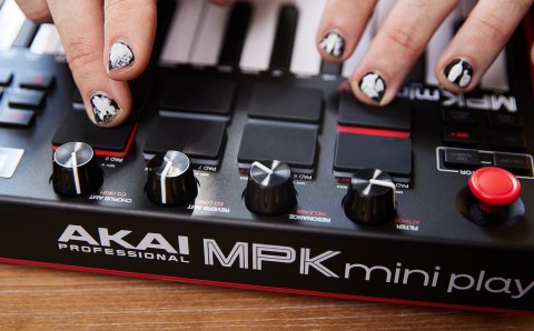 AKAI MPK MINI PLAY 3 - Mini klawiatura sterująca