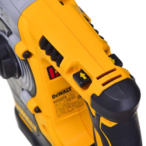 Młotowiertarka 18V+2x 5,0Ah Li-Ion DCH273P2T DEWALT