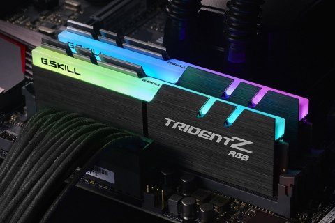 Pamięć G.SKILL TridentZ RGB F4-3200C16D-16GTZR (DDR4 DIMM; 2 x 8 GB; 3200 MHz; CL16) Pamięć G.SKILL TridentZ RGB F4-3200C16D-16GTZR (DDR4 DIMM; 2 x 8 GB; 3200 MHz; CL16)