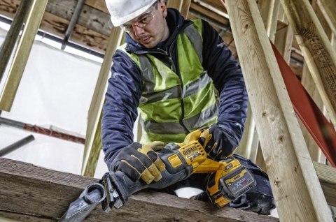 Piła szablasta Aku 54V DCS389NT DEWALT