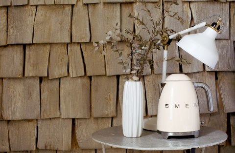 Czajnik elektryczny SMEG KLF03CREU kremowy