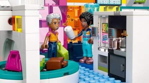 LEGO Friends 42656 Samolot i lotnisko w mieście Heartlake LEGO Friends 42656 Samolot i lotnisko w mieście Heartlake
