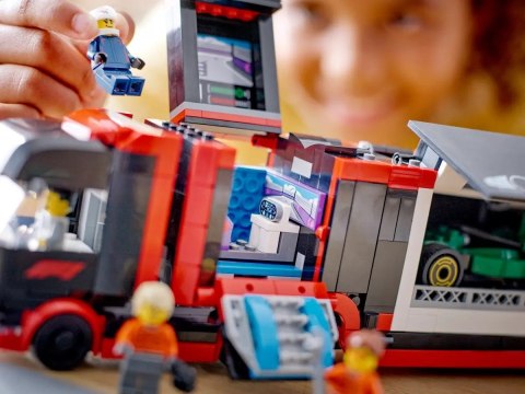 LEGO CITY 60445 F1 Ciężarówka z bolidami RB20 i AMR24 F1