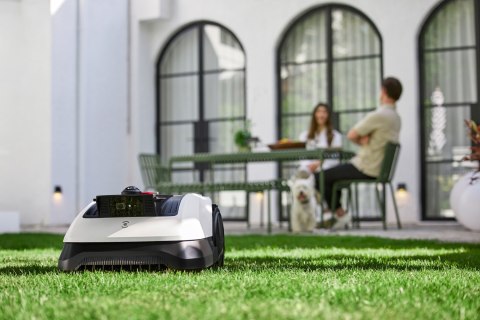 Robot do koszenia trawy Ecovacs Goat O500 Panorama (czarno-biały)