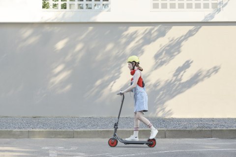 Segway-hulajnoga elektryczna ZING C20 (WYPRZEDAŻ) Segway-hulajnoga elektryczna ZING C20 (WYPRZEDAŻ)