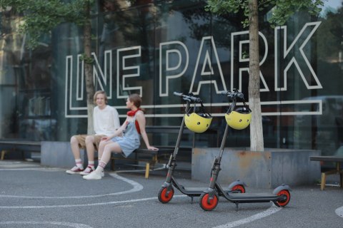 Segway-hulajnoga elektryczna ZING C20 (WYPRZEDAŻ) Segway-hulajnoga elektryczna ZING C20 (WYPRZEDAŻ)
