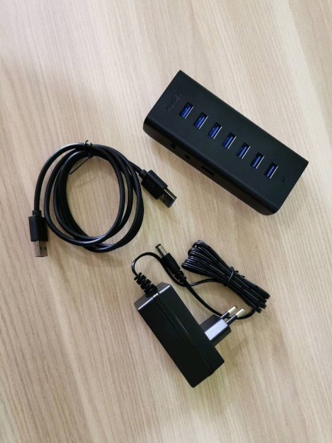 AUKEY CB-H3 HUB USB 7W1 AKTYWNY 7XUSB 3.0 5GBPS AUKEY CB-H3 HUB USB 7W1 AKTYWNY 7XUSB 3.0 5GBPS