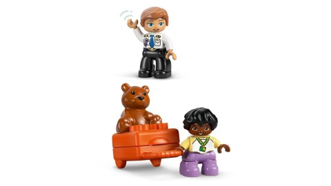 LEGO DUPLO 10443 FIRST TIME AT THE AIRPORT LEGO DUPLO 10443 FIRST TIME AT THE AIRPORT