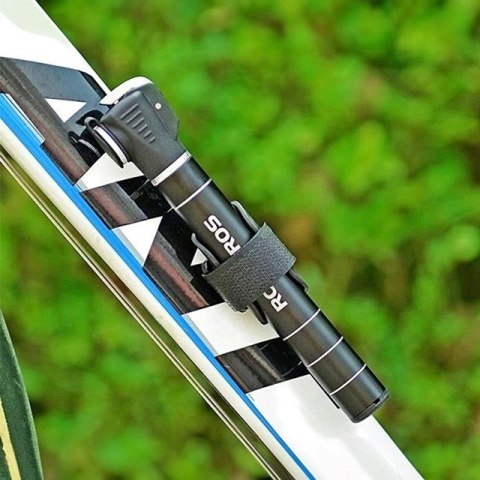 Pompka rowerowa Rockbros JG-1040B mała - czarna Pompka rowerowa Rockbros JG-1040B mała - czarna