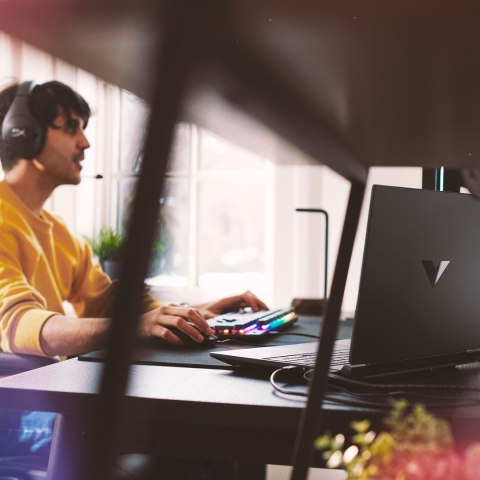 HP Victus 15-FA1082WMDX i5-13420H 15.6" FHD AG 144Hz 16GB SSD512 BT BLKB LAN GeForce RTX 4050 6GB Win11 Black (REPACK) 2Y