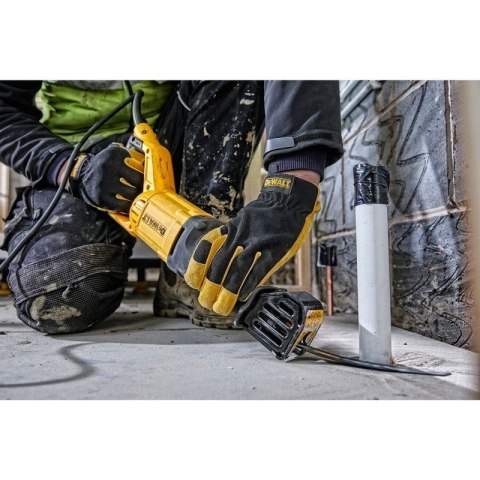 Pilarka szablowa DeWalt DWE305PK (1100W) Pilarka szablowa DeWalt DWE305PK (1100W)