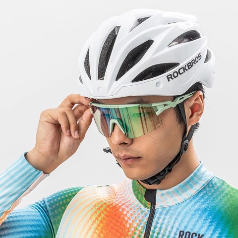 Okulary rowerowe Rockbros fotochromowe, z ochroną UV i wkładką korekcyjną - zielone Okulary rowerowe Rockbros fotochromowe, z ochroną UV i wkładką korekcyjną - zielone