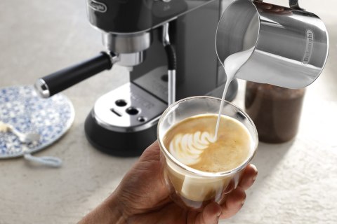 Ekspres do kawy DeLonghi EC885.GY (WYPRZEDAŻ)