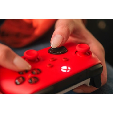 Microsoft Xbox Series Kontroler - Pulsujący czerwon (WYPRZEDAŻ) Microsoft Xbox Series Kontroler - Pulsujący czerwon (WYPRZEDAŻ)